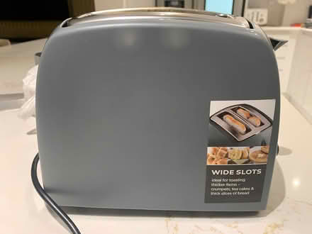 Photo of free Russell hobbs Toaster (TW3) #2