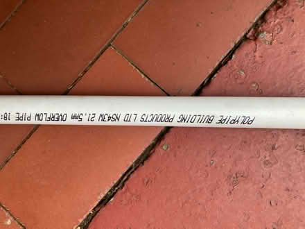 Photo of free Piece of white plastic poly pipe with elbows (Bilton CV22) #3