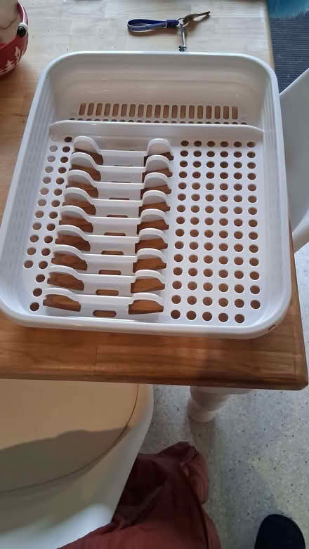 Photo of free Plastic dish drainer (Brickhill MK41) #1