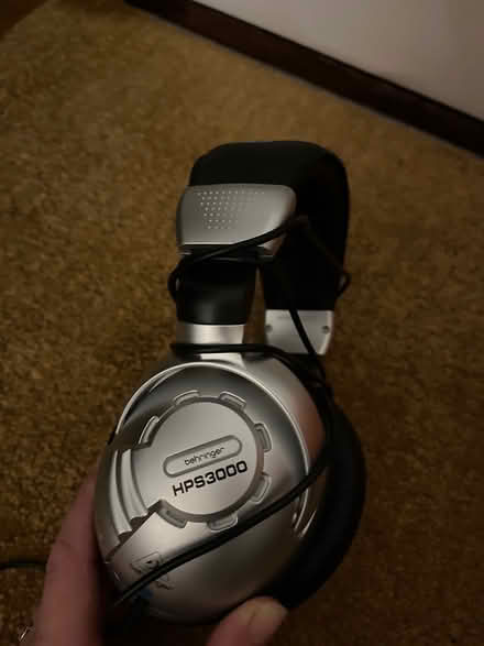Photo of free Behringer headphones (TN4) #1