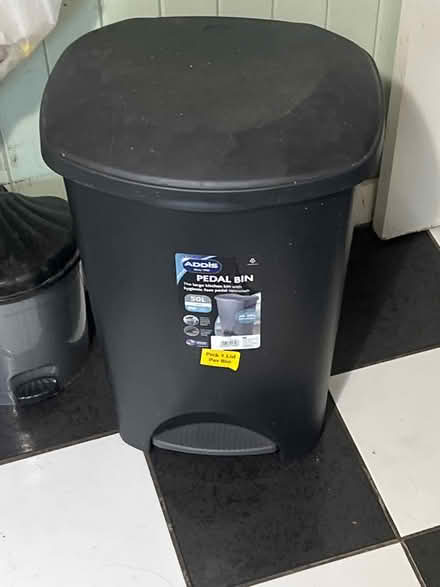 Photo of free 50 L Dustbin (E15 4HD) #1