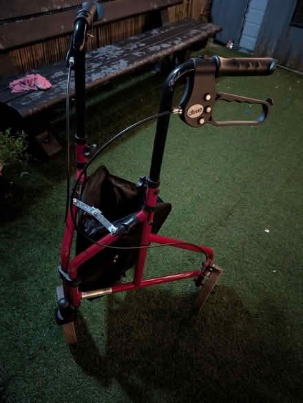 Photo of free Walking Aid (WA10) #2