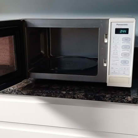 Photo of free Microwave (Fleetville AL1) #3