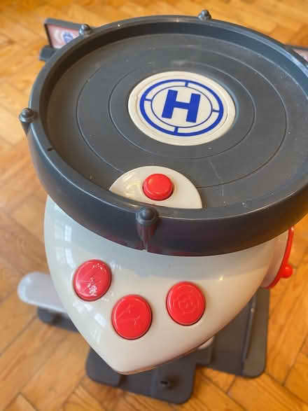 Photo of free Toy garage 🚗 and heli-pad (Finchley N3) #3