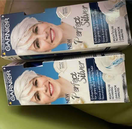 Photo of free Garnier Perfect Silver enhancing treatment for grey o white hair (Stockland Green B23) #1