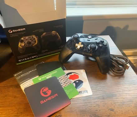 Photo of free Gamesir and Switch controller (Bracknell RG12) #4