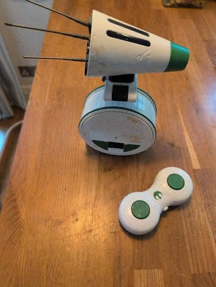 Photo of free DO Star wars droid (Berkhamsted HP4) #2