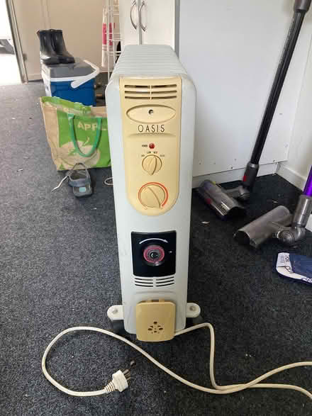 Photo of free Electric column heater (St Heliers) #2