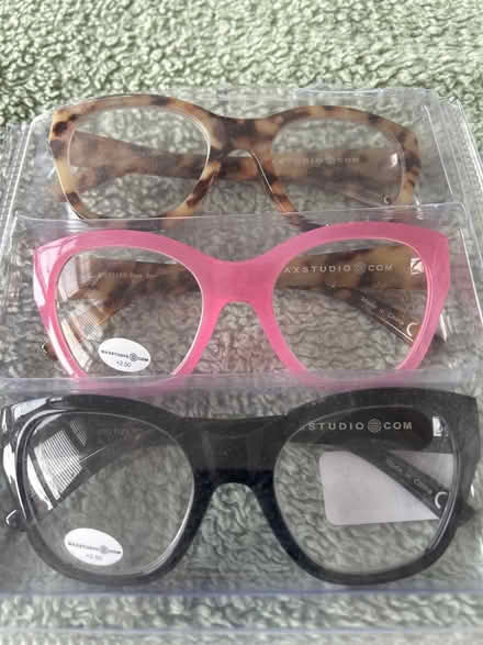 Photo of free Reading glasses +2.50 (CR7) #1
