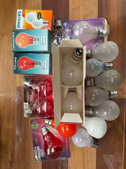 Photo of free Used, incandescent, old technology light bulbs (The Highlands TN39) #1