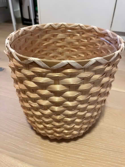 Photo of free Flowerpot with liner (Gallows Bridge EX1) #1