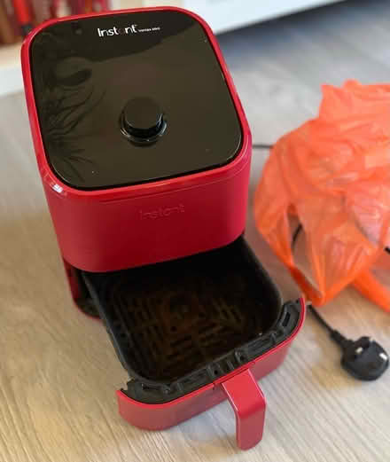 Photo of free Air fryer mini (Calcot RG31) #1