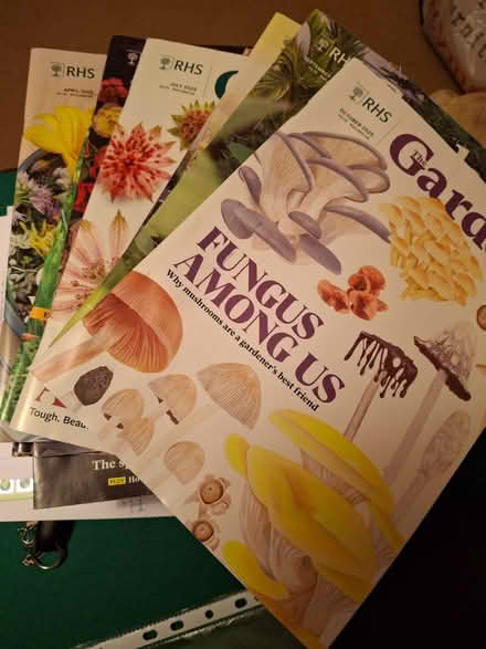 Photo of free RHS Garden magazines (Lightwater GU18) #1