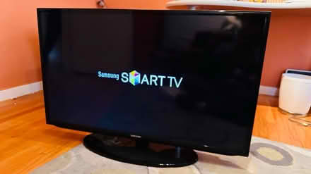 Photo of free Samsung 36” HDTV flatscreen (Redwood City) #2