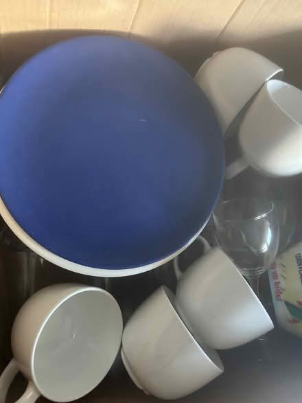 Photo of free Crockery oddments (Currie EH14) #1