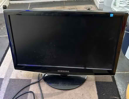Photo of free 19” computer monitor (Felling NE10) #2