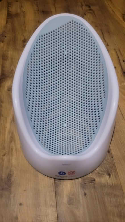 Photo of free Baby bath (South Norwood SE25 5RT) #1