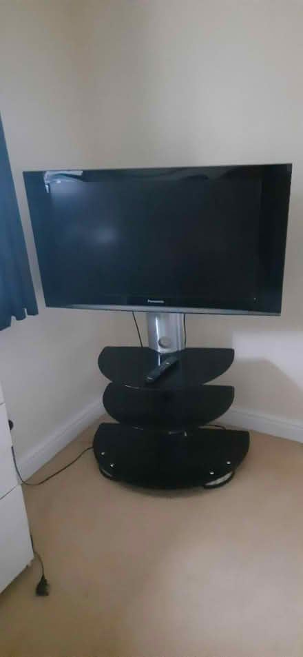 Photo of free Panasonic 37 inch Lcd tv (Solihull b91) #1