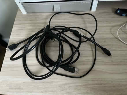Photo of free 3 hdmi cables (Holloway N7) #1