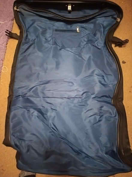 Photo of free Smart suit bag (Kingsley Park) #1