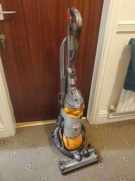 Photo of free Dyson vac needs fixing (Clayton Bridge M40) #1