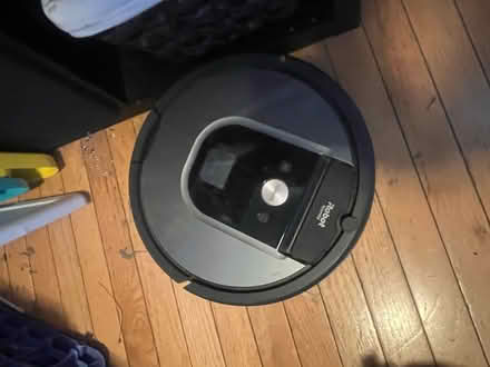 Photo of free Roomba vacuum cleaner for parts (20012) #1