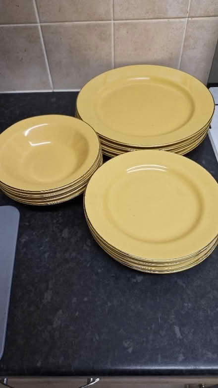 Photo of free Full set plates (The Dovecotes WV8) #3