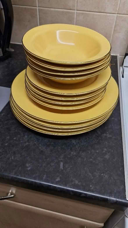 Photo of free Full set plates (The Dovecotes WV8) #1