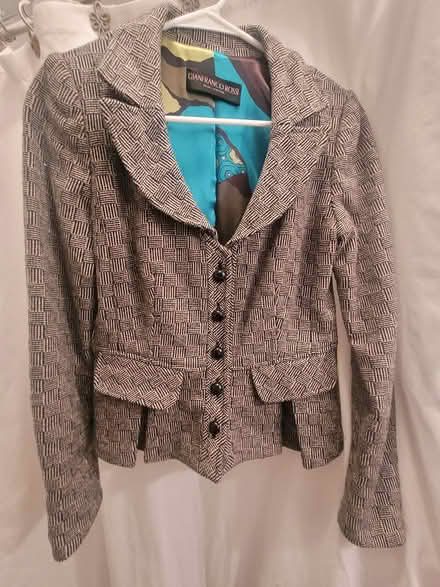 Photo of free Women's Jackets, T-shirts (Upper East Side) #4