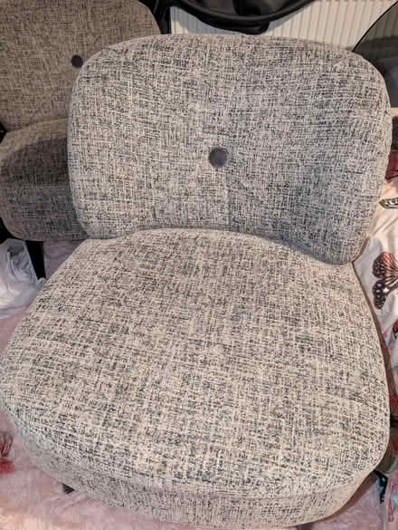 Photo of free Accent chairs (Ss15 6ex) #1