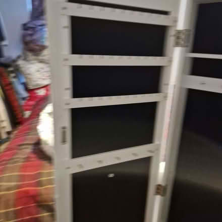 Photo of free Mirror and Jewellery Storage (Hangleton BN3) #4