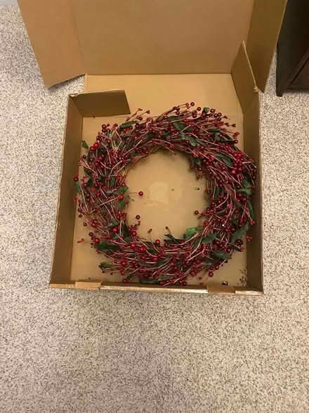 Photo of free Christmas wreath (East side of Columbia) #1