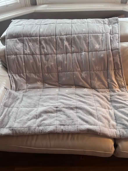 Photo of free Children’s weighted blanket (Enfield N21) #1