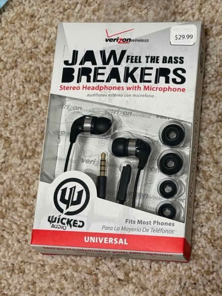 Photo of free Earphones/Earbuds for Older Devices (Norbeck and Layhill Roads) #1