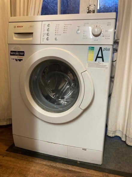 Photo of free Bosch washing machine (Wimborne town centre) #1