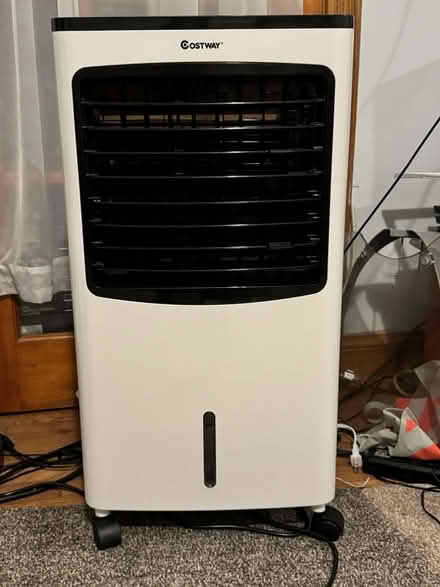 Photo of free Stand Up Room Cooler (Stuyvesant Heights) #1