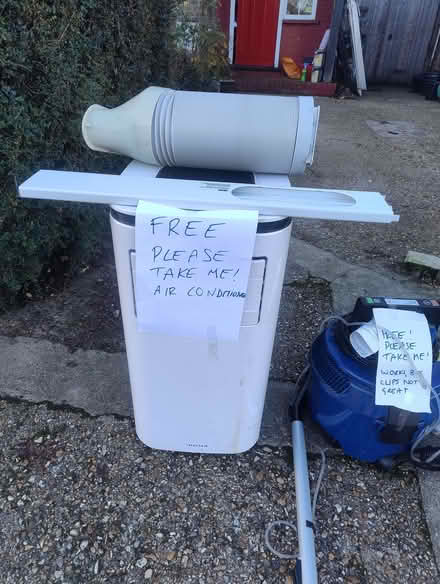 Photo of free Air conditioning unit (Chesham HP5) #1