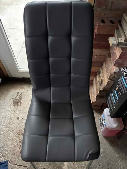 Photo of free 4 dining chairs (Billericay CM12) #1