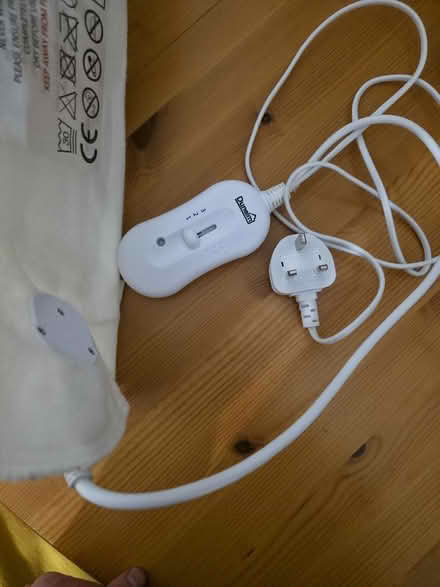 Photo of free Double Heated bed cover (Swindon Village GL51) #2