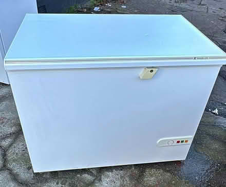 Photo of Chest freezer (Purfleet RM19) #1