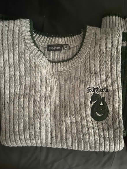 Photo of free Harry Potter/hogwarts/slytherin jumper (Coleridge Ward CB1) #1