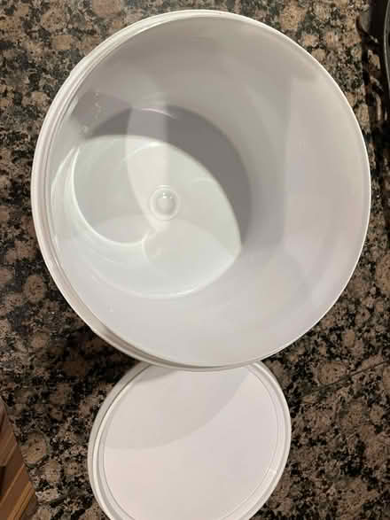 Photo of free Small bucket with lid (Goffs Oak EN7) #2