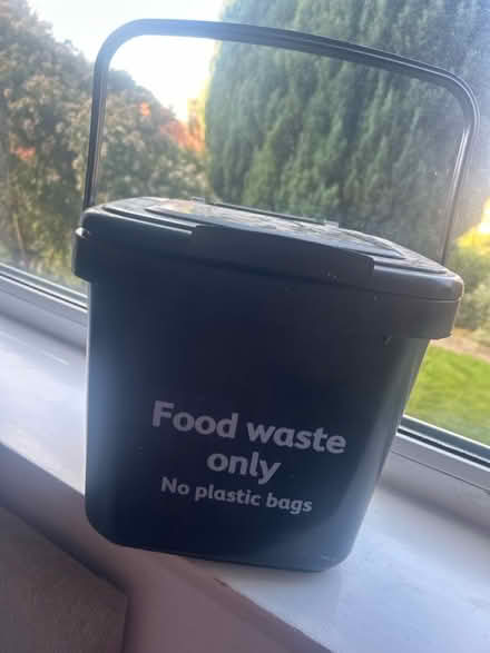 Photo of free Spare food waste (Coulsdon town station) #2