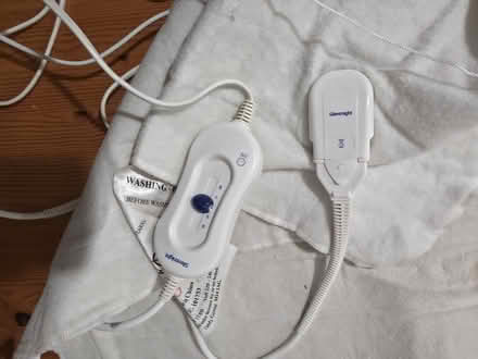 Photo of free Heated cover - Silentnight dual controller (Swindon Village GL51) #3