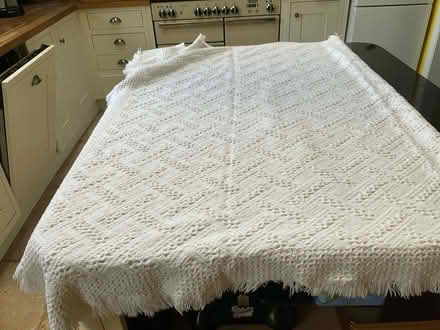 Photo of free Throw (Melksham Without SN12) #1