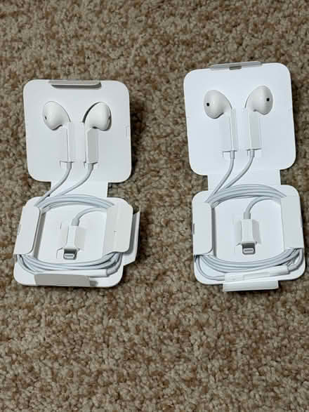 Photo of free Earbuds with Lighting Connectors (Norbeck and Layhill Roads) #1