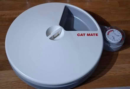 Photo of free Cat feeder (Butterley DE5) #1