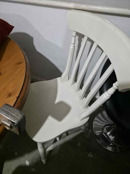 Photo of free 4x White chairs (Swindon Village GL51) #2