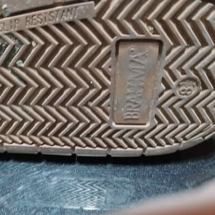 Photo of free Mens size 8.5 NON SLIP work shoes (Juan Tabo and Central) #3