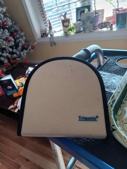 Photo of free CD holder (Telegraph Rd., Alexandria) #2